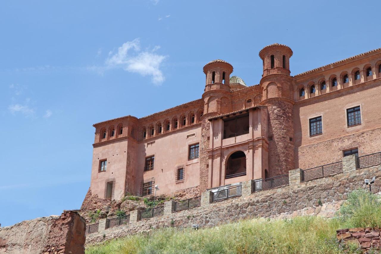 Hospederia Palacio Papa Luna Illueca Екстер'єр фото